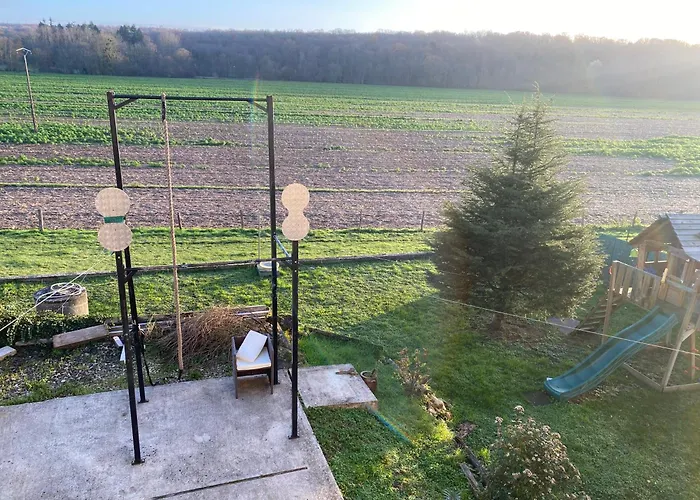 Grande Maison Avec Jardin